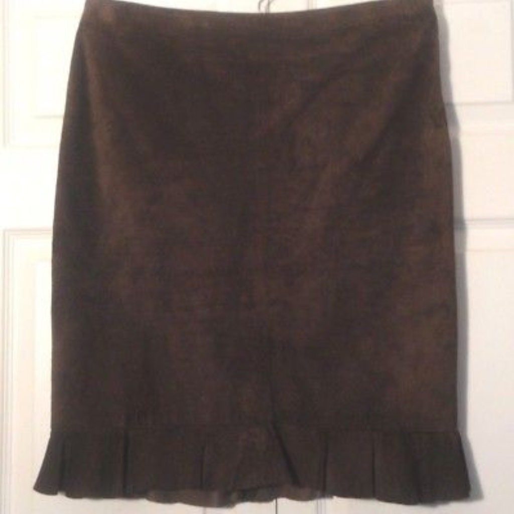 Betsey Johnson Brown Suede Straight Skirt Ruffle Bottom Sz L